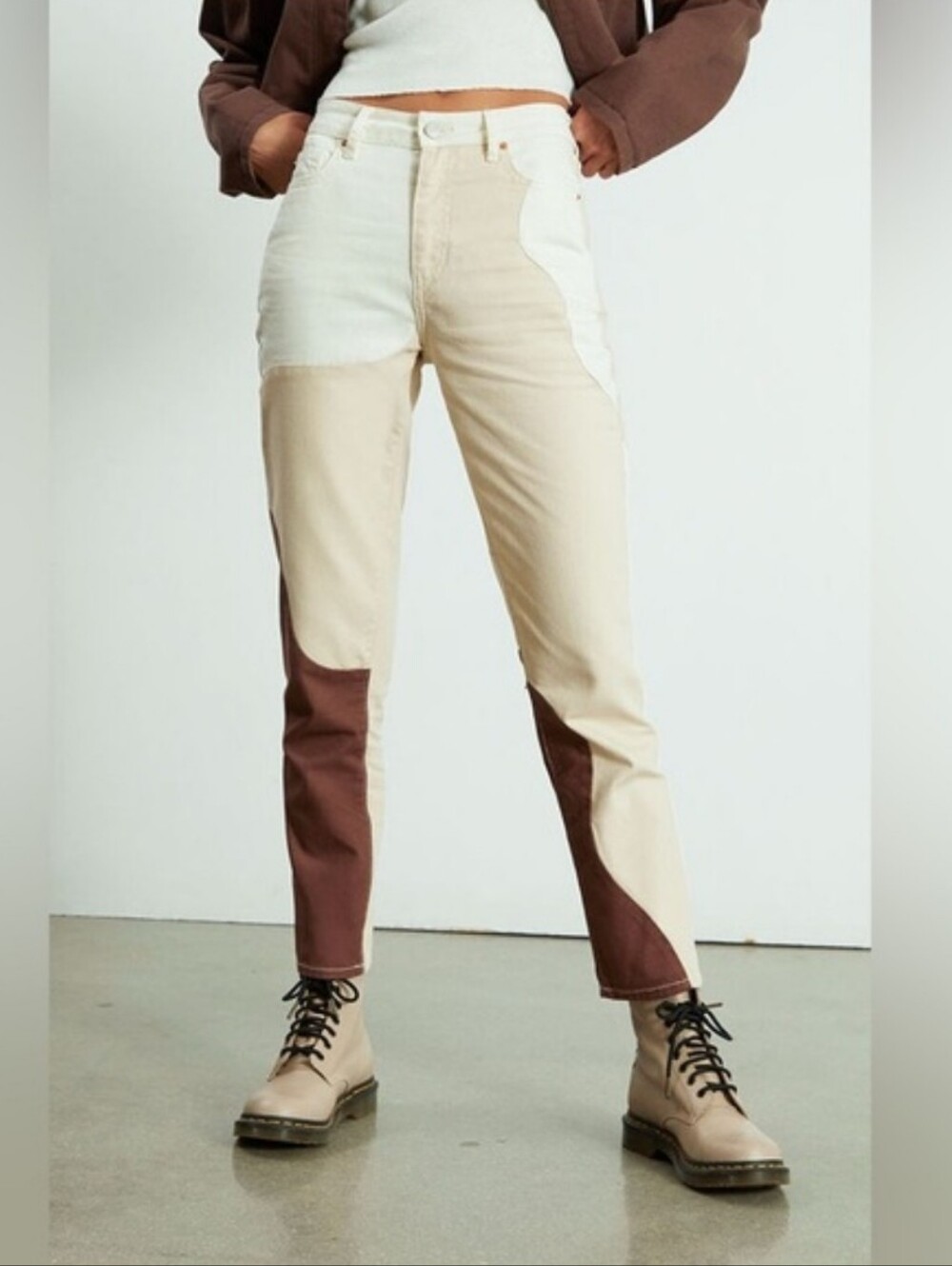 PACSUN ECO TAN & BROWN PANELED HIGH RISE MOM JEANS SIZE 26 LIKE NEW!